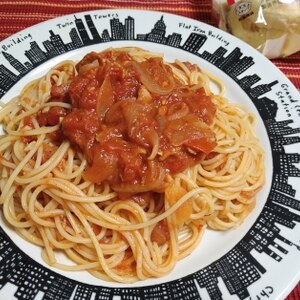トマト鍋のつゆで作るトマトパスタ